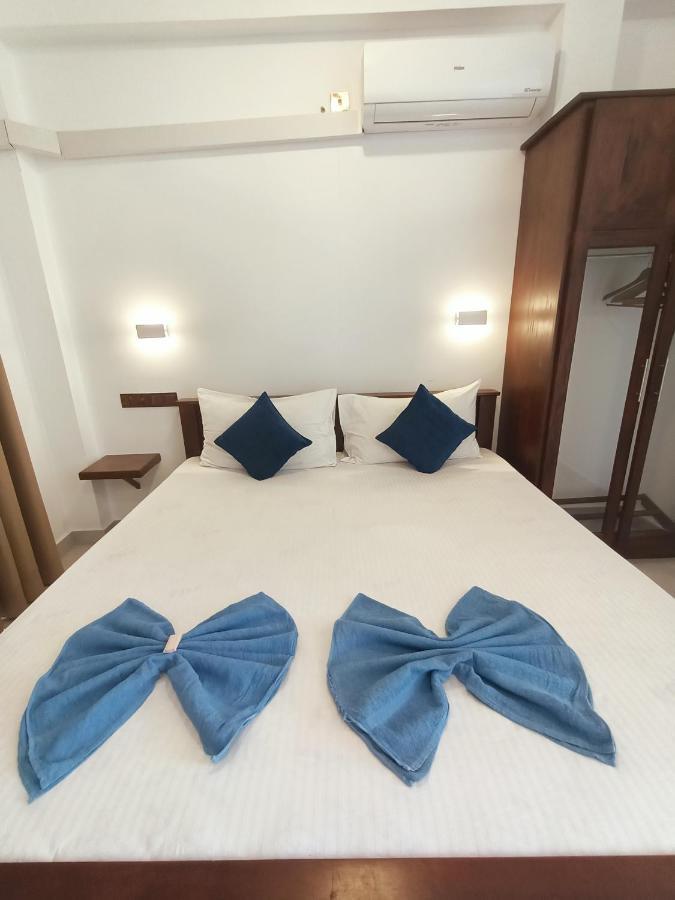 The Bamboo Tree Transit Hotel Katunayaka Extérieur photo