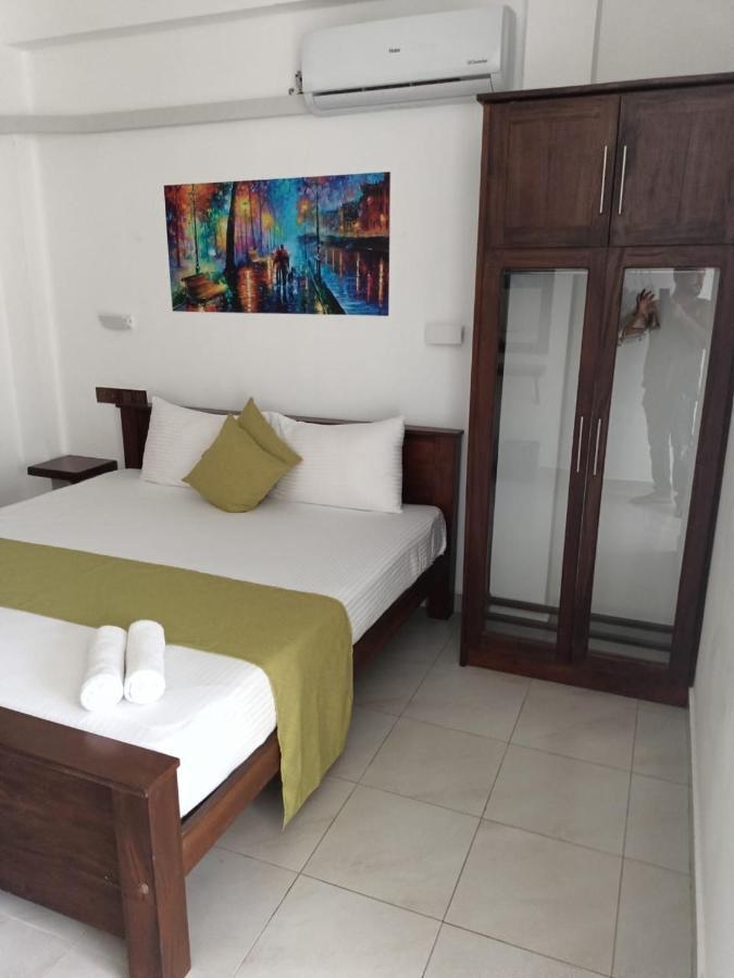 The Bamboo Tree Transit Hotel Katunayaka Extérieur photo