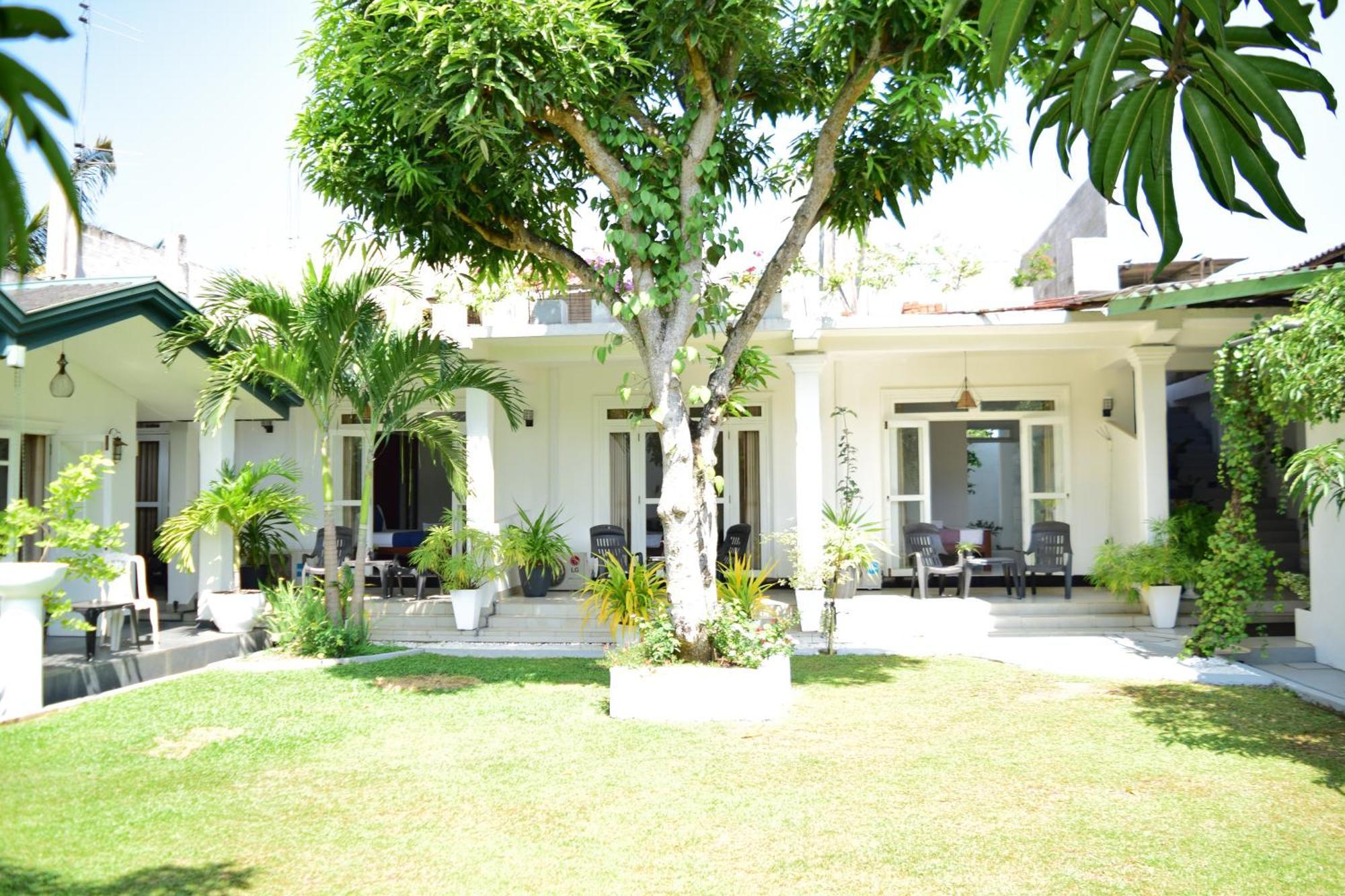 The Bamboo Tree Transit Hotel Katunayaka Extérieur photo
